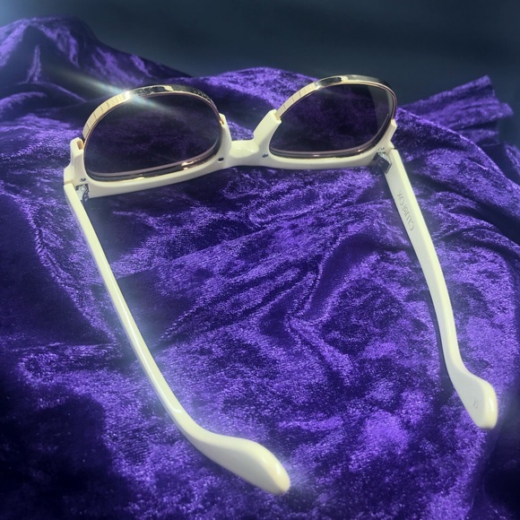 Wildfox Clubfox Ivory & Gold Sunglasses w/ Case main image 13